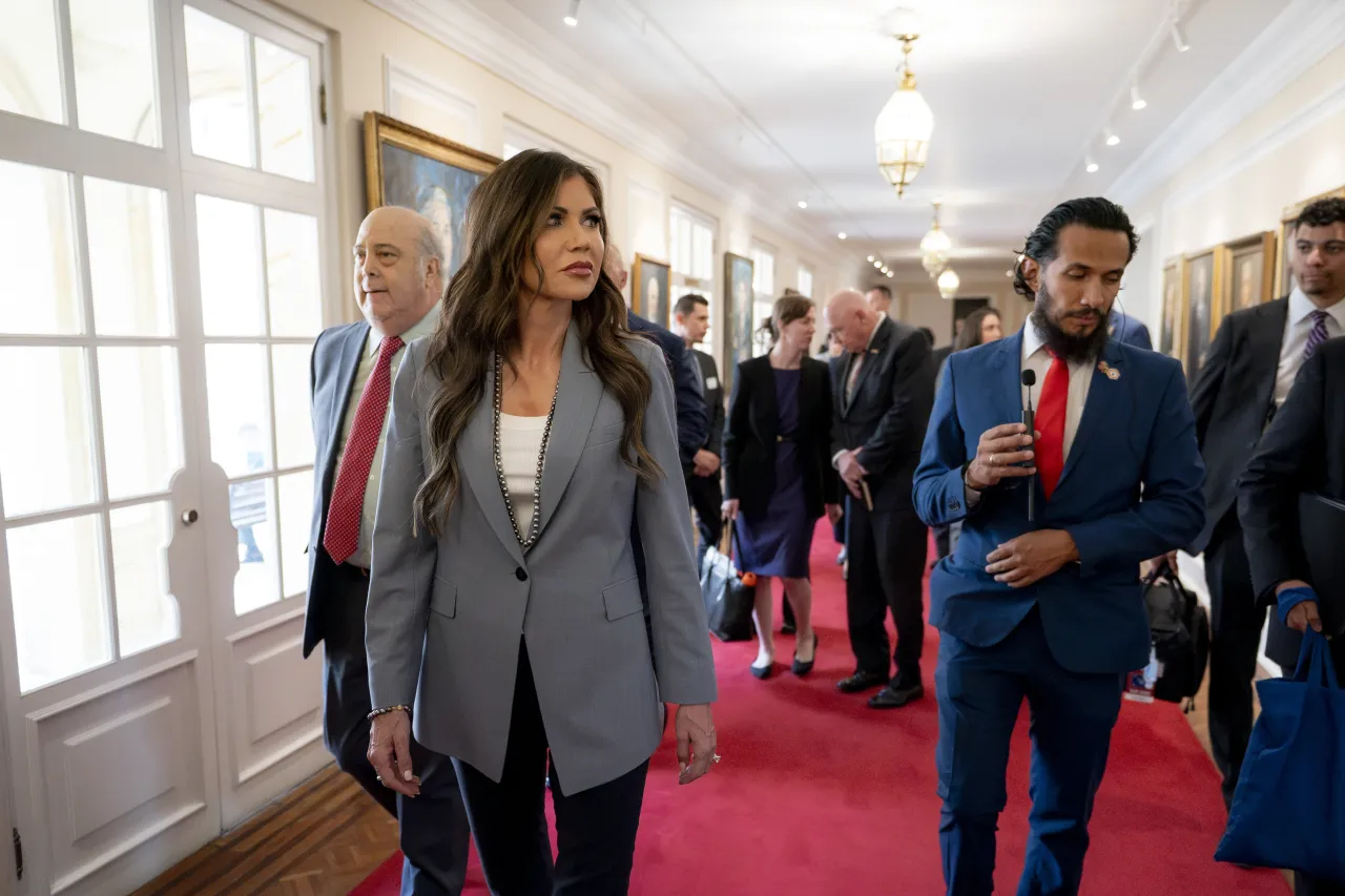 Image: DHS Secretary Kristi Noem Travels to Colombia (022)